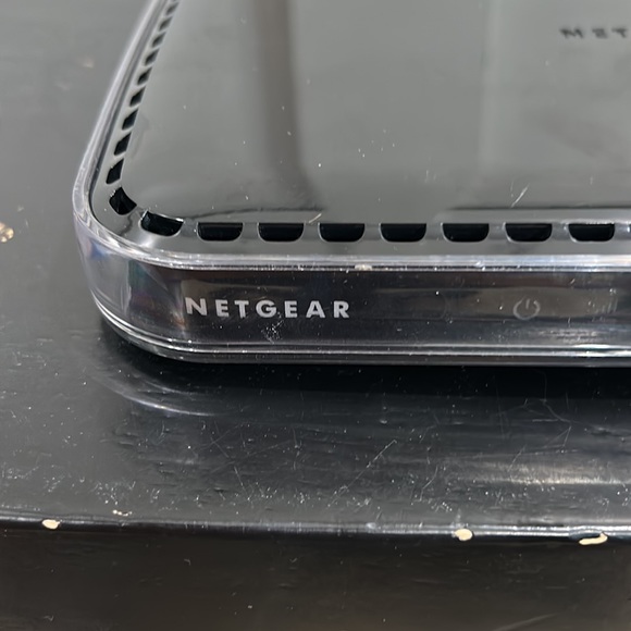 NETGEAR - UNIVERSAL DUAL BAND WIFI RANGE EXTENDER - Picture 2 of 5